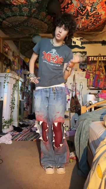 Unique Distressed Jeans